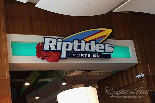 Pensacola Beach Eats: Riptides Sports Grill